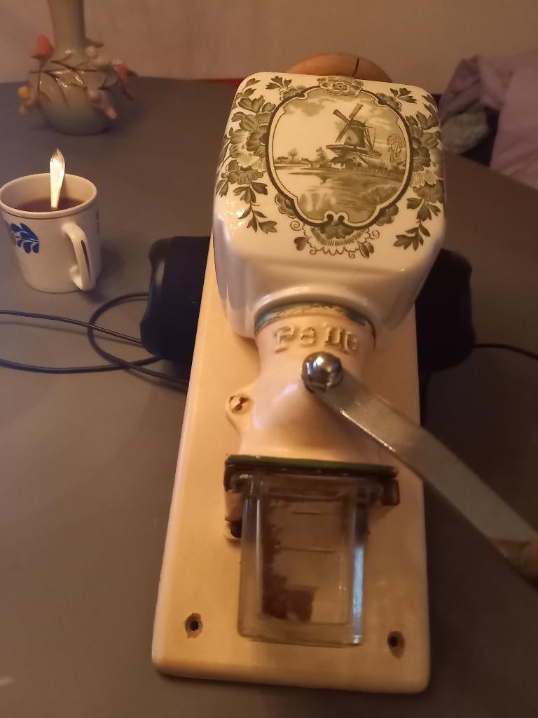 Ouderwetse koffiemolen(maler), Ophalen, Steen/keramiek, Wit, Overige merken