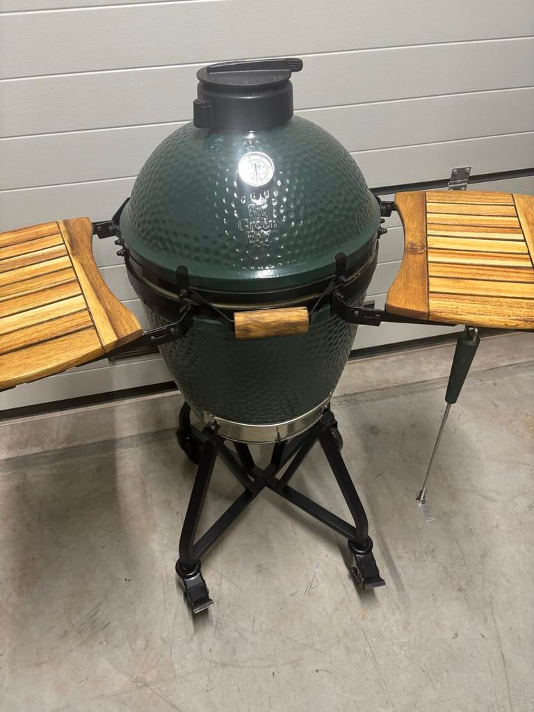 Big Green Egg Medium Compleet met Veel Accessoires, Ophalen, Zo goed als nieuw, Met accessoires