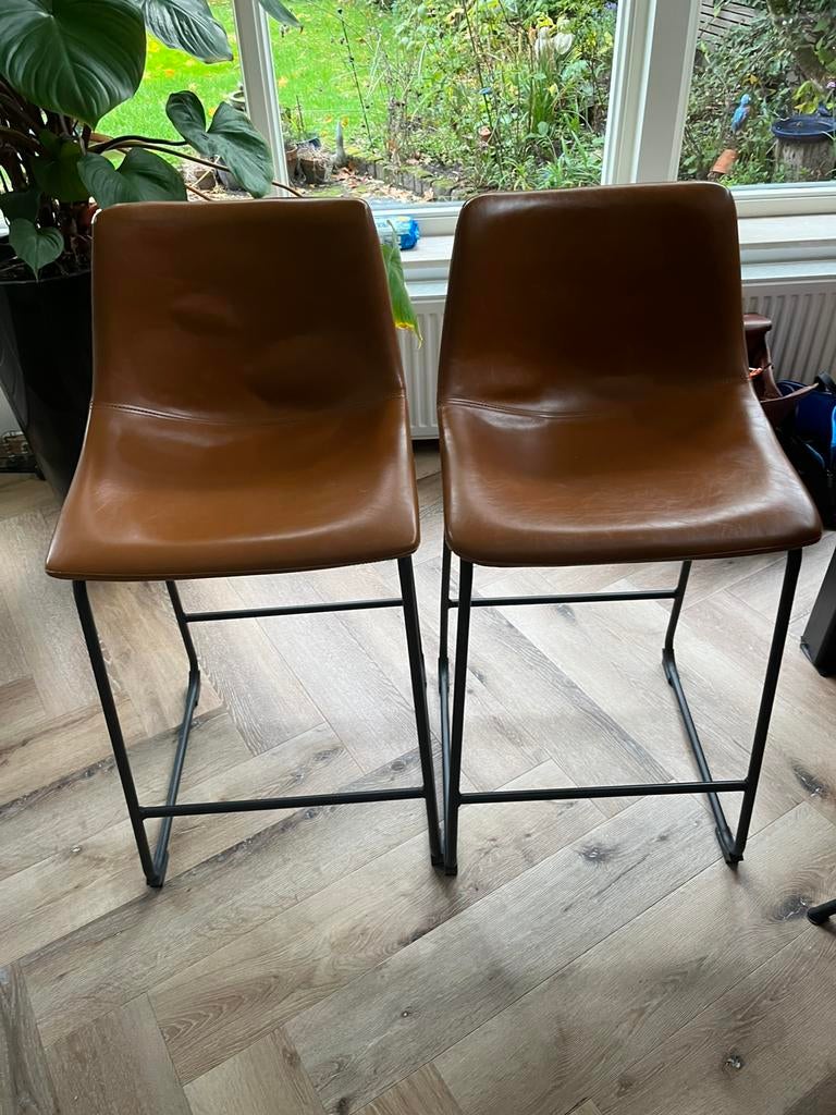 Gratis barkrukken, Huis en Inrichting, Barkrukken, 2 krukken, Ophalen, Zo goed als nieuw, 60 tot 90 cm