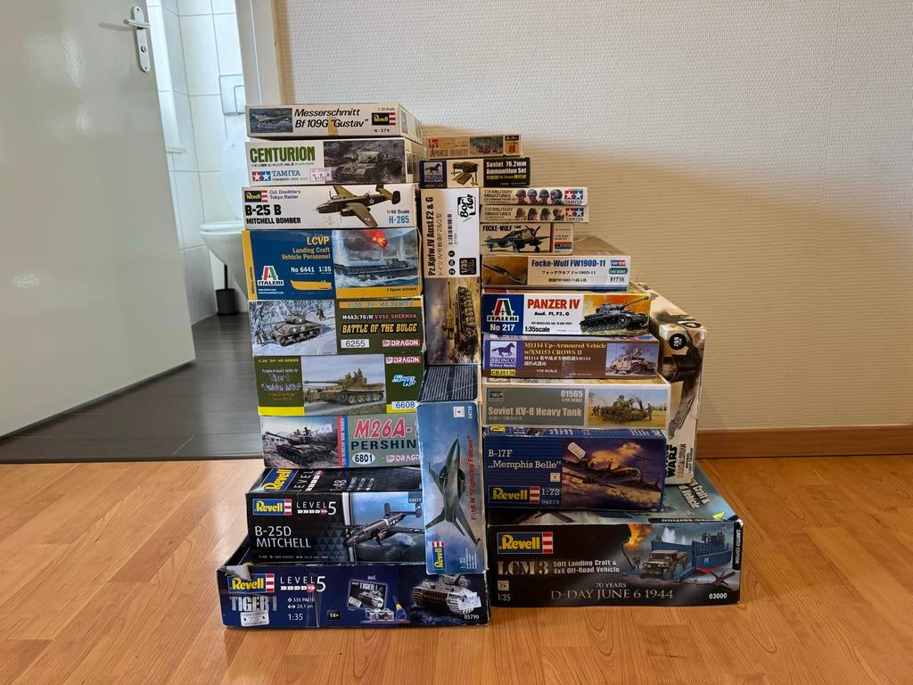Collectie modelbouw kits: Tamiya, Revell, Italeri, Dragon, 1:32 tot 1:50, Overige typen, Nieuw, Ophalen of Verzenden