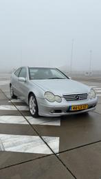 Mercedes-Benz C180 ⭐️FUL OPTION️⭐️ NAP, Auto's, Automaat, Zwart, Mistlampen, 4 stoelen