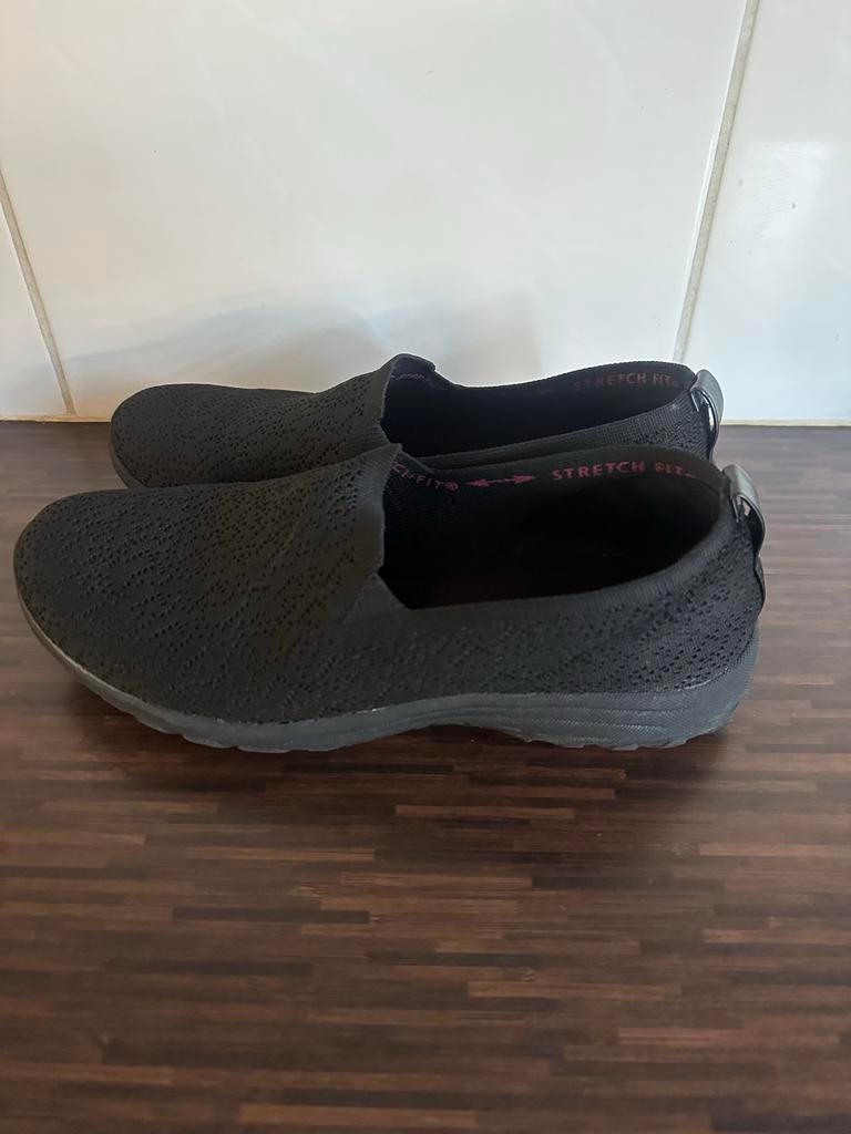 Zo goed als nieuwe Skechers instappers Relaxed Fit, Ophalen of Verzenden, Zo goed als nieuw, Instappers, Zwart