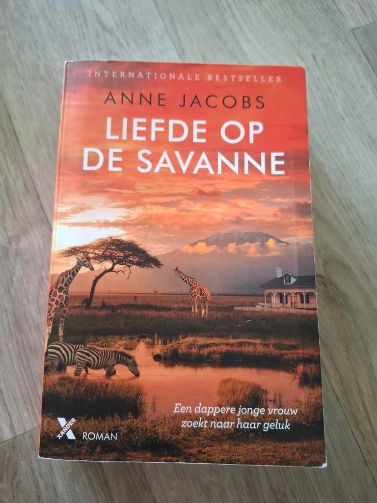 Liefde op de Savanne - Anne Jacobs (Roman), Ophalen of Verzenden, Gelezen, Anne Jacobs, Nederland