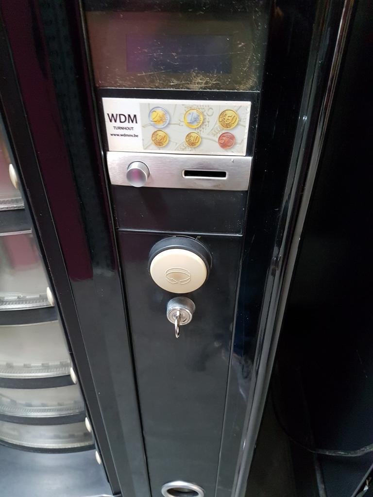 Gekoelde automaat voor aardbeien en meer - Necta Serve Food, Ophalen, Gebruikt