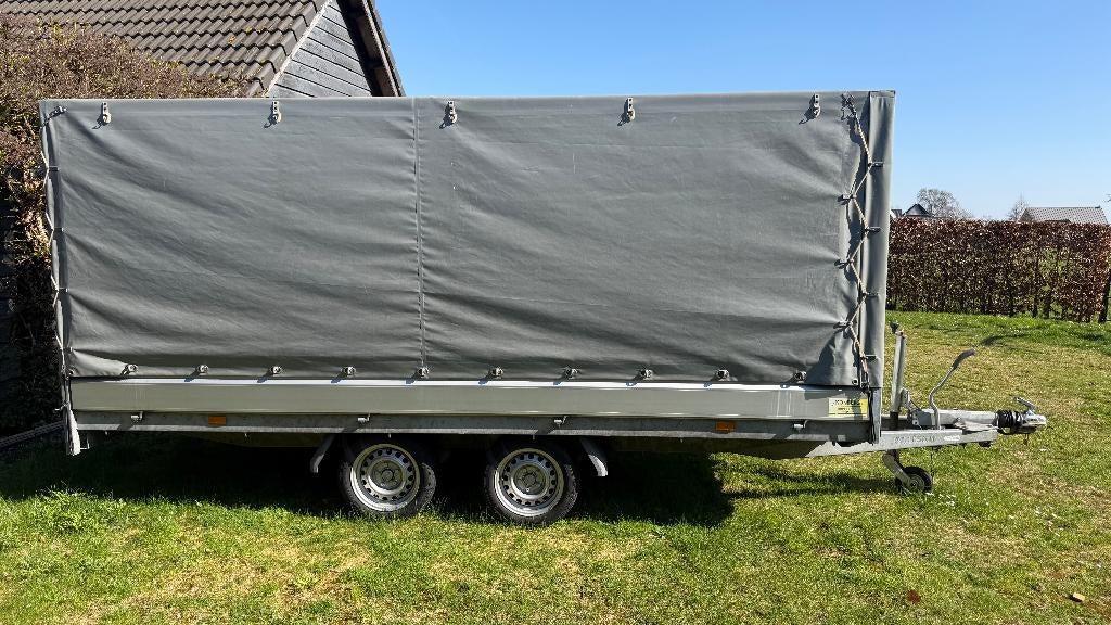 Hapert Azure H-2 plateau aanhanger 2700KG, met huif, Ophalen, Gebruikt