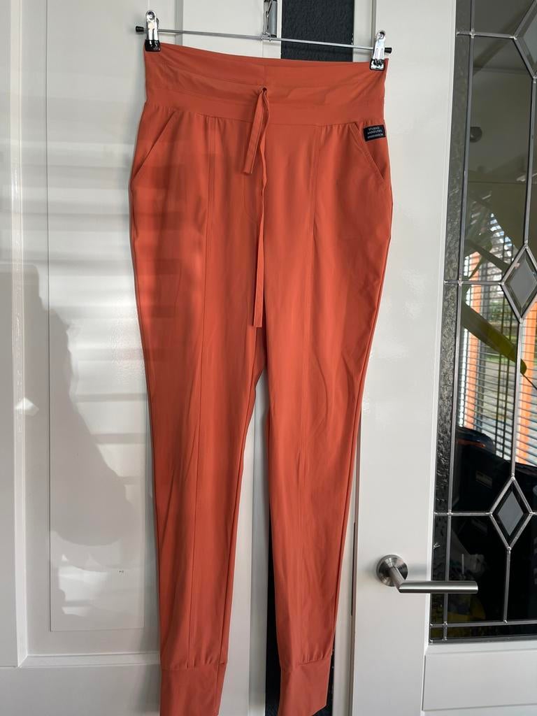 Broek maat S STUDIO ANNELOES travelstof, Maat 38/40 (M), Bruin, Verzenden, Zo goed als nieuw