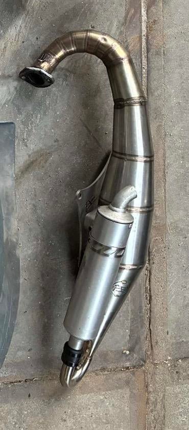 HT Race Uitlaat Piaggio / Gilera 125/180cc/183cc 2 Takt, Ophalen of Verzenden, Zo goed als nieuw