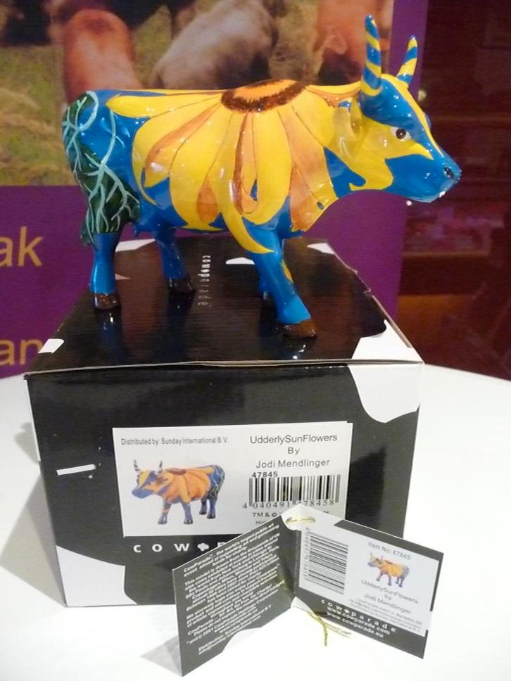 Nieuw Cow Parade koe Udderly sunflowers gratis verzending., Antiek en Kunst, Kunst | Designobjecten, Ophalen of Verzenden