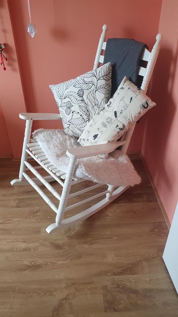 Witte schommelstoel, Huis en Inrichting, Stoelen, Ophalen, Gebruikt, Wit, Eén