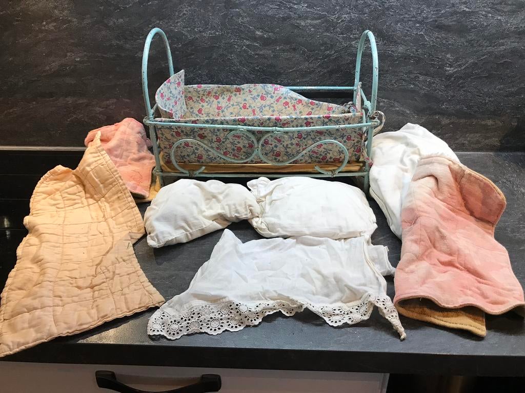 Vintage poppenbed, Ophalen of Verzenden