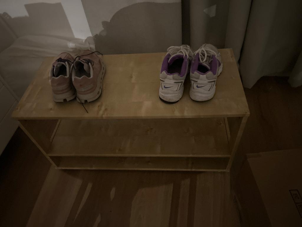 Tv console storage with wheels, Ophalen, Zo goed als nieuw