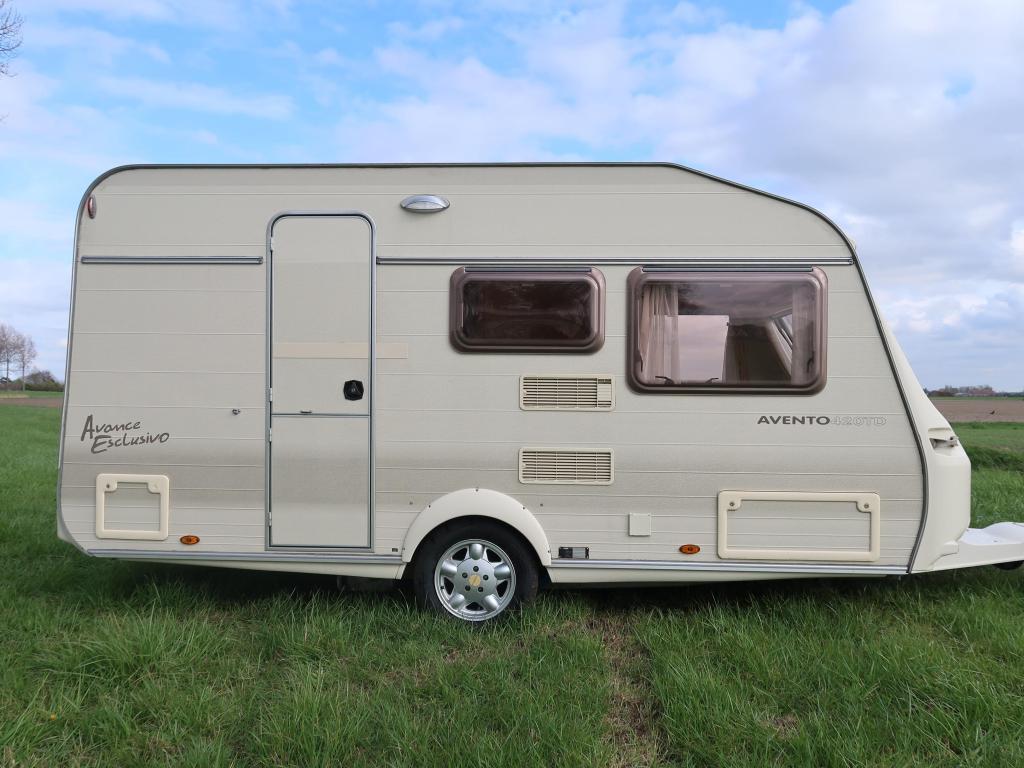 Avento Avance Esclusivo 420 TD / voortent, Caravans en Kamperen, Caravans, Dwarsbed, Avento, Bedrijf, Treinzit