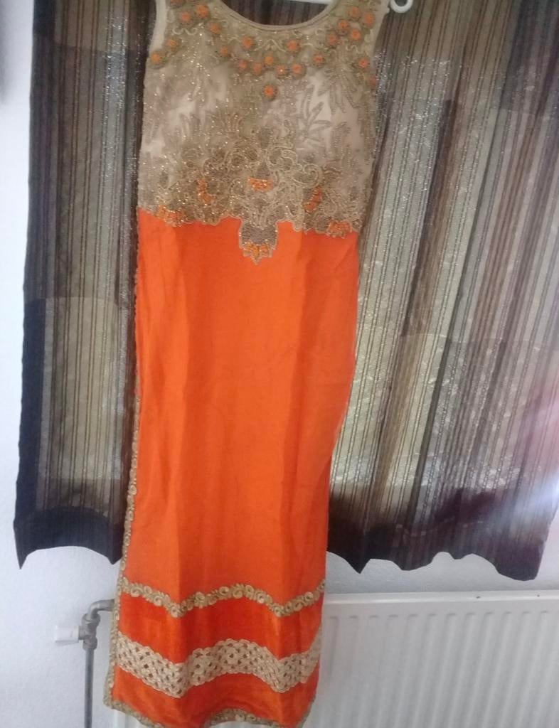 Elegante 3-delige Indiase suit met borduurwerk, Overige typen, Oranje, Ophalen of Verzenden, Zo goed als nieuw