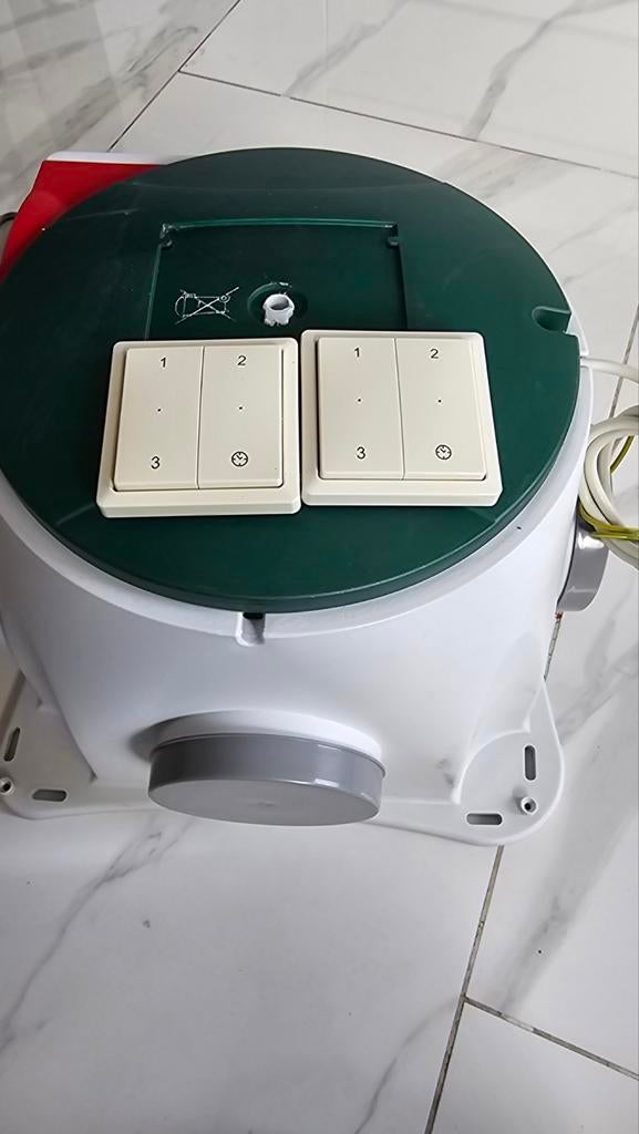 Ventilatiebox met schakelaars, Doe-het-zelf en Verbouw, Ventilatie en Afzuiging, Ophalen of Verzenden
