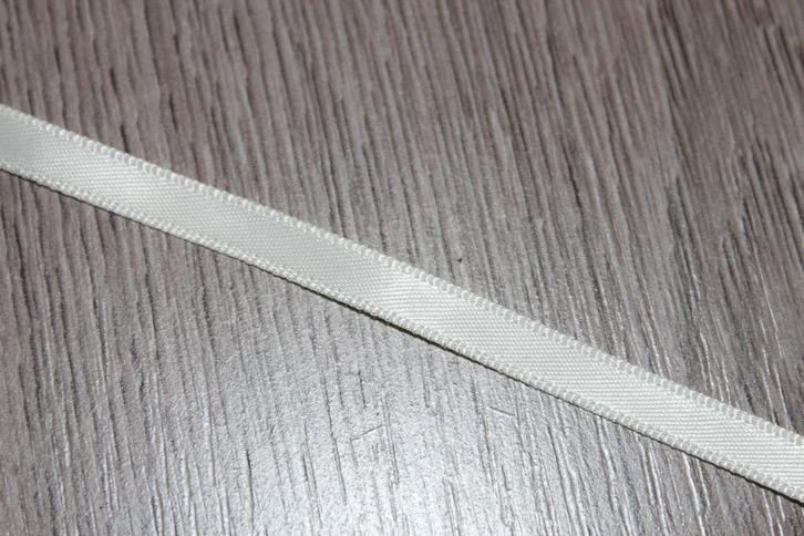 Satijn lint - Champagne col. 087 - 7mm #2302, Hobby en Vrije tijd, Naaien en Fournituren, Nieuw, Lint, Band of Elastiek, Ophalen of Verzenden