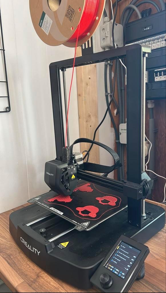 3D printer - Creality Ender 3 V3 SE met behuizing, Computers en Software, 3D Printers, Zo goed als nieuw, Ophalen of Verzenden
