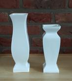 vazenset Invotis, volgnr 11, Wit, Aardewerk of Porselein, Nieuw, Ophalen of Verzenden