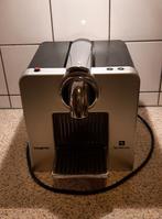 Nespresso Magimix M220, Witgoed en Apparatuur, Koffiezetapparaten, Ophalen, Gebruikt, Espresso apparaat, Koffiepads en cups