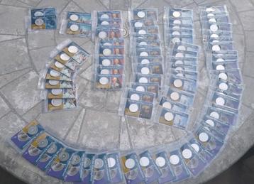 73 vijfjes, 7 tientjes coincards 80 coincards in totaal beschikbaar voor biedingen