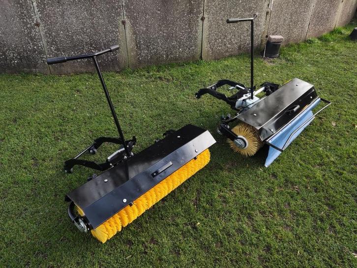 2 HUSQVARNA (KOVA) veegborstels (1 x T-20442, 1 x T-20444), Tuin en Terras, Zitmaaiers, Nieuw, 90 tot 120 cm, Ophalen of Verzenden
