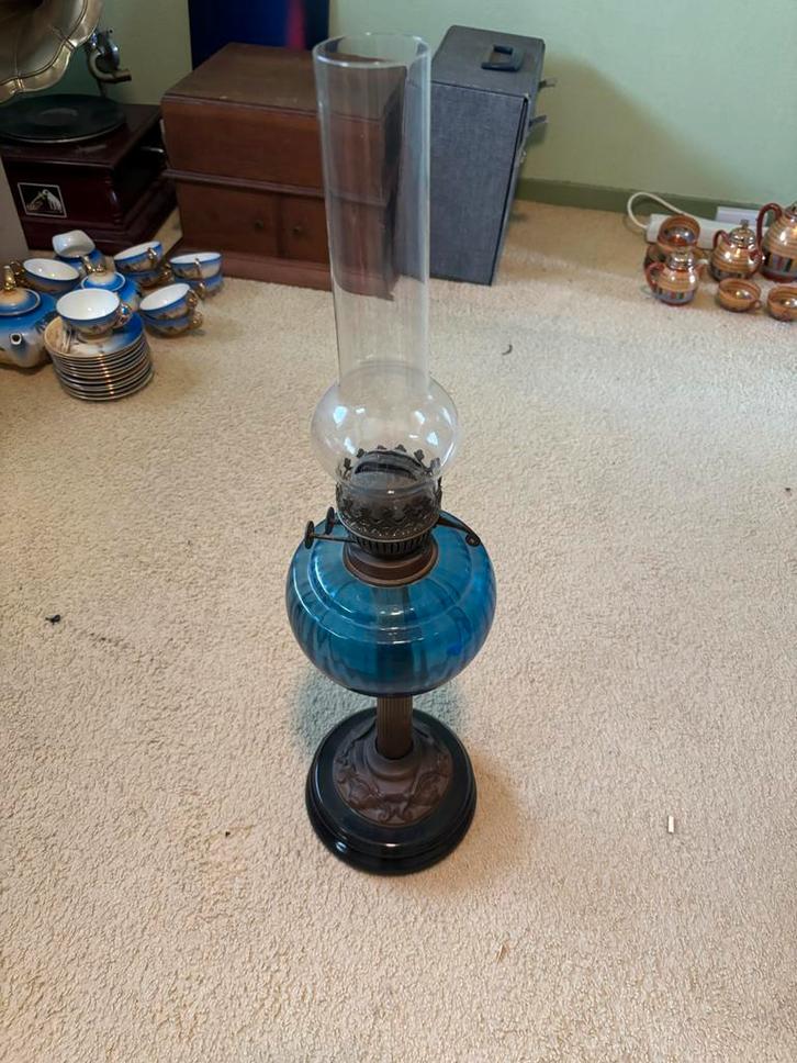 Oude Olielamp met Blauw Glas, Antiek en Kunst, Antiek | Lampen, Verzenden