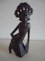 Houtsnijwerk damesfiguur, Antiek en Kunst, Kunst | Beelden en Houtsnijwerken, Ophalen of Verzenden