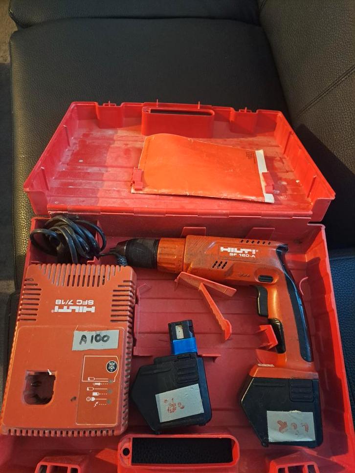 Hilti SF 150-A Boor- en Schroefmachine, Doe-het-zelf en Verbouw, Gereedschap | Boormachines, Gebruikt, Boor- en Schroefmachine
