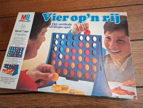 Vier op een Rij - MB Spellen - 2 Spelers spel n, Hobby en Vrije tijd, Gezelschapsspellen | Bordspellen, Gebruikt, Een of twee spelers