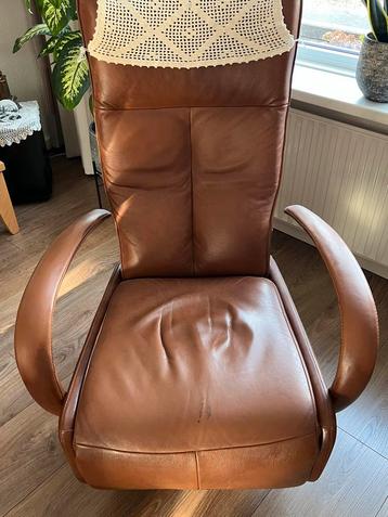 Leren Relaxfauteuil met Elektrische Bediening beschikbaar voor biedingen