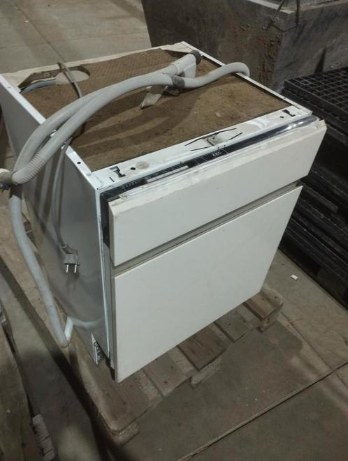 AEG inbouw vaatwasser, Witgoed en Apparatuur, Vaatwasmachines, Gebruikt, Inbouw, 85 tot 90 cm, 45 tot 60 cm, Minder dan 10 liter