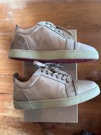 Louboutin junior Orlato kleur dessert/beige Z.G.A.N., Kleding | Heren, Schoenen, Christian Louboutin, Overige kleuren, Ophalen of Verzenden