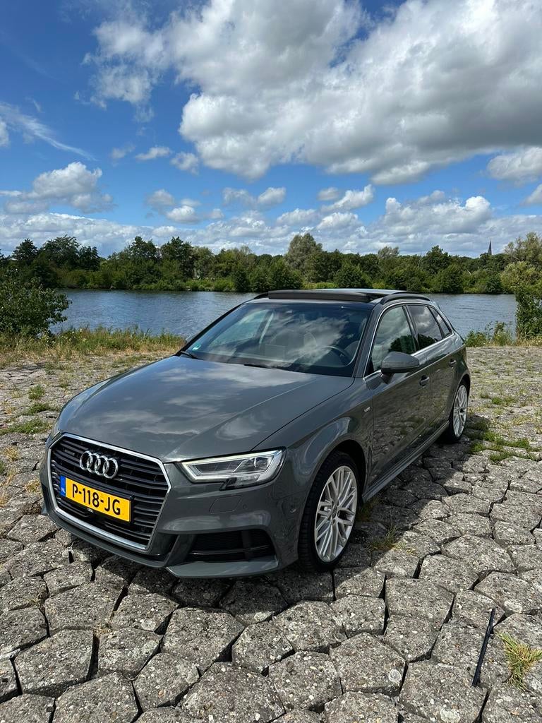 Audi A3 2.0TFSI 140KW/190PK QUATTRO 2018 Nano Grijs metallic, Auto's, Automaat, 1350 kg, Vierwielaandrijving, Particulier