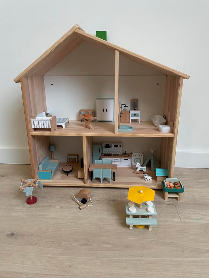 IKEA Poppenhuis Compleet met Meubels, Kinderen en Baby's, Speelgoed | Poppenhuizen, Zo goed als nieuw, Poppenhuis, Ophalen
