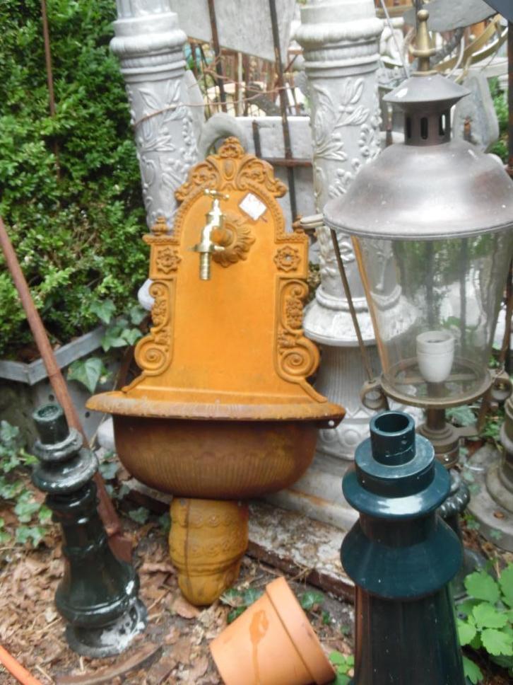 Gietijzer fontein bloembak wasbak spoelbak buitenkraan enz, Tuin en Terras, Bloembakken en Plantenbakken, Hout, Binnen, Rond, Ophalen