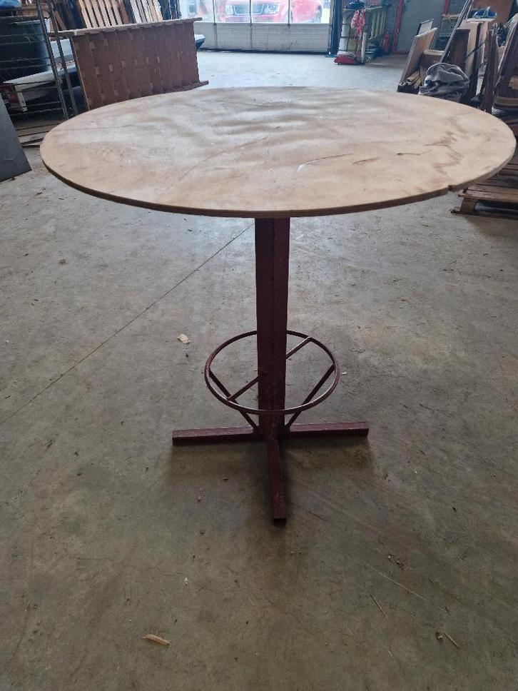 Robuuste ronde statafel met stalen frame, Huis en Inrichting, Tafels | Statafels, Gebruikt, Ophalen