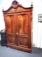 wegens kleinere woning Mooie gave antieke kasten ea., Ophalen