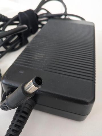 HP 8200 Elite ustd AC adaptor 230 Watt beschikbaar voor biedingen