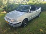 Volkswagen Golf 1.8 Cabriolet 55KW 2000 Grijs, Auto's, Volkswagen, 74 pk, 4 cilinders, Cabriolet, 4 stoelen