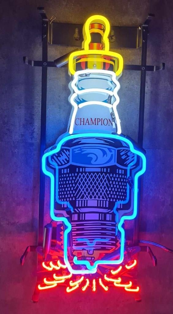 Champion bougie neon en veel andere USA decoratie neons, Verzamelen, Lichtbak of (neon) lamp, Nieuw, Ophalen of Verzenden, Info@americansaleshop.nl