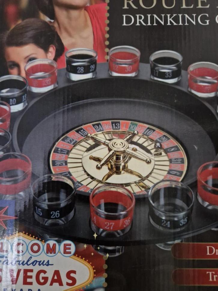 Een zeer leuke spel Roulette Drank spel nog als nieuw, Hobby en Vrije tijd, Gezelschapsspellen | Bordspellen, Zo goed als nieuw