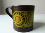 vintage mok jaren 70 Staffordshire Potteries, Gebruikt, Keramiek, Ophalen of Verzenden, Overige stijlen