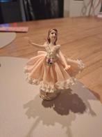 Vintage duits Dresden porceleinen beeldje, Antiek en Kunst, Antiek | Porselein, Ophalen of Verzenden