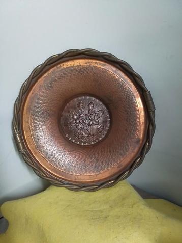 13883) mooie antieke koperen schaal  mecap doorsnede  33cm