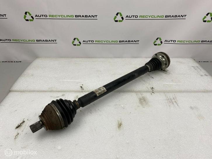 Aandrijfas rechtsvoor Volkswager Audi Seat 5Q0407272BM, Auto-onderdelen, Remmen en Aandrijving, Volkswagen, Gebruikt, Ophalen of Verzenden