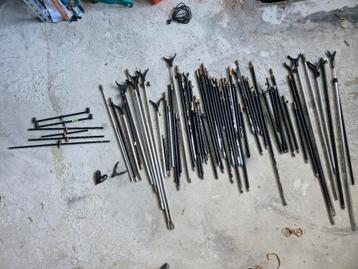 40 banksticks, bankstick onderdelen, buzzerbars oa Gardner beschikbaar voor biedingen