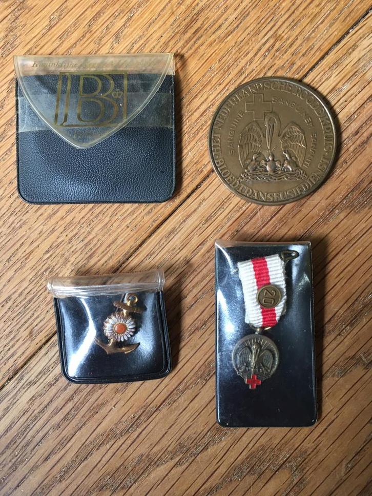 Bronzen Landsteiner penning  Nederlandse Rode Kruis spelden, Postzegels en Munten, Penningen en Medailles, Brons, Ophalen