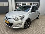 Hyundai i20 1.2 HP i-Motion NAP Cruise Airco Trekhaak Lichtm, Euro 5, Gebruikt, 4 cilinders, Origineel Nederlands