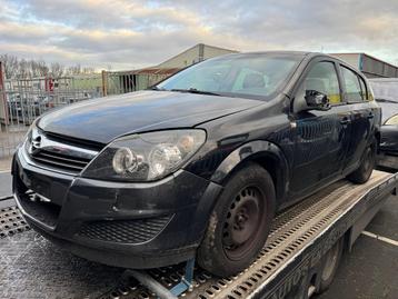 Opel Astra 1.8 van 2005 veel onderdelen voorradig  beschikbaar voor biedingen