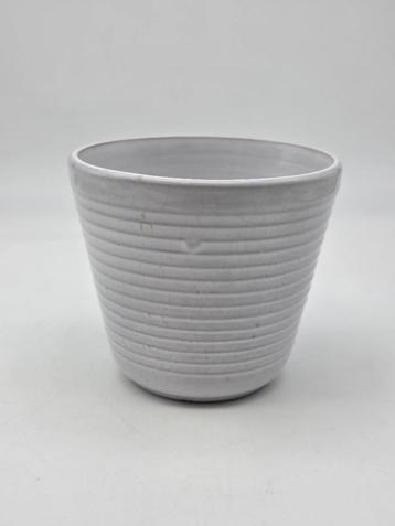 Witte Bloempot Plantenpot - Vintage beschikbaar voor biedingen