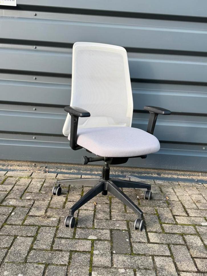 15x Bureaustoel Intersthul New Every (voledig verstelbaar), Huis en Inrichting, Bureaustoelen, Zo goed als nieuw, Zwart, Ophalen of Verzenden